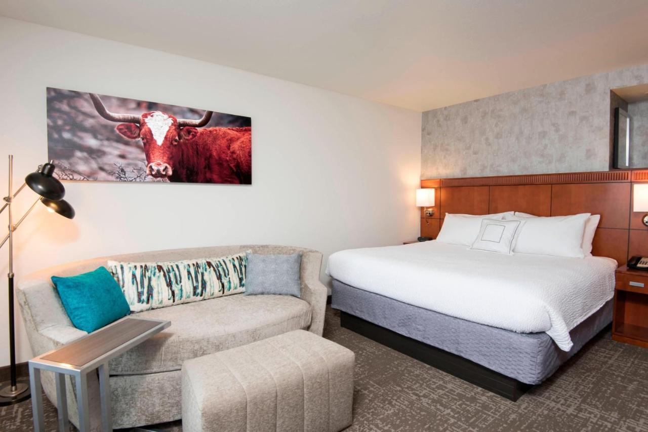 Courtyard By Marriott San Antonio North Stone Oak At Legacy Hotel Exterior photo