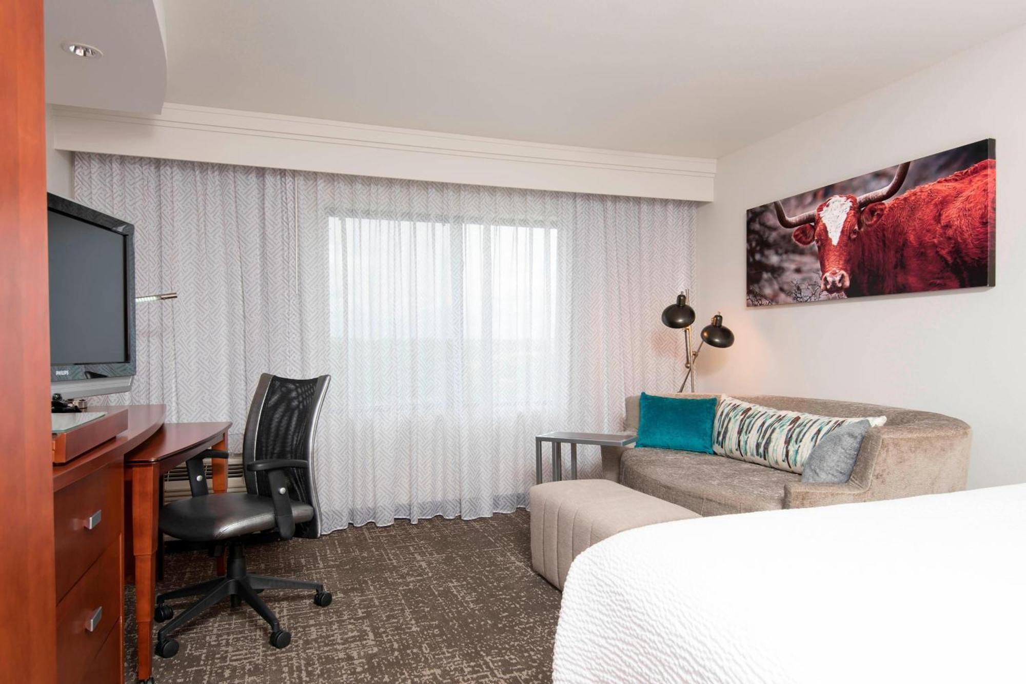 Courtyard By Marriott San Antonio North Stone Oak At Legacy Hotel Exterior photo