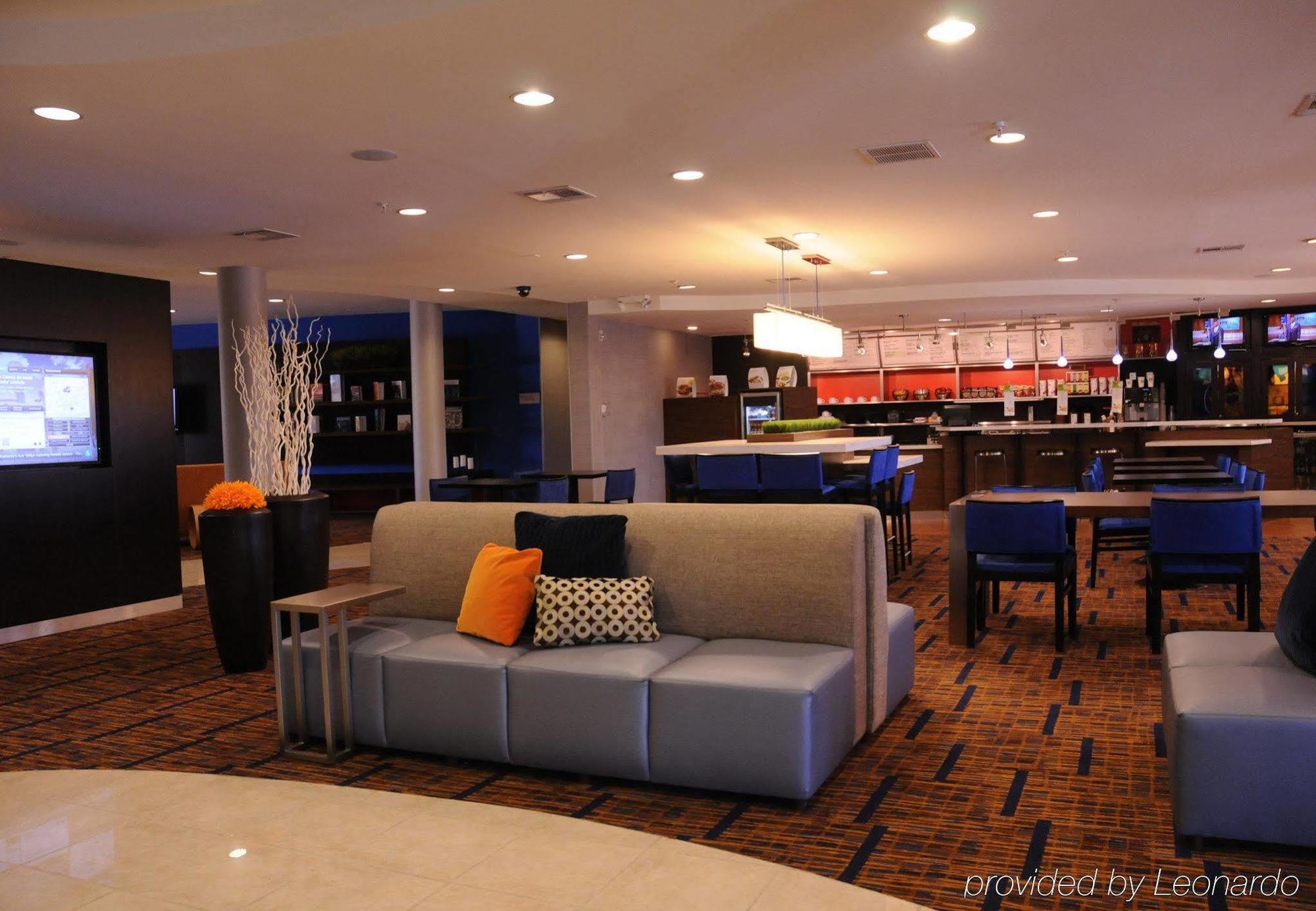 Courtyard By Marriott San Antonio North Stone Oak At Legacy Hotel Exterior photo